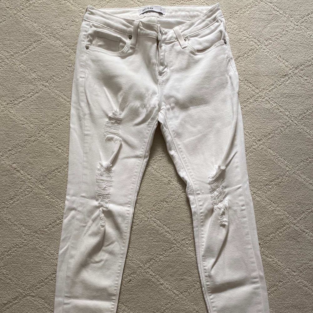 Just Black - skinny white ripped jeans, size 27
